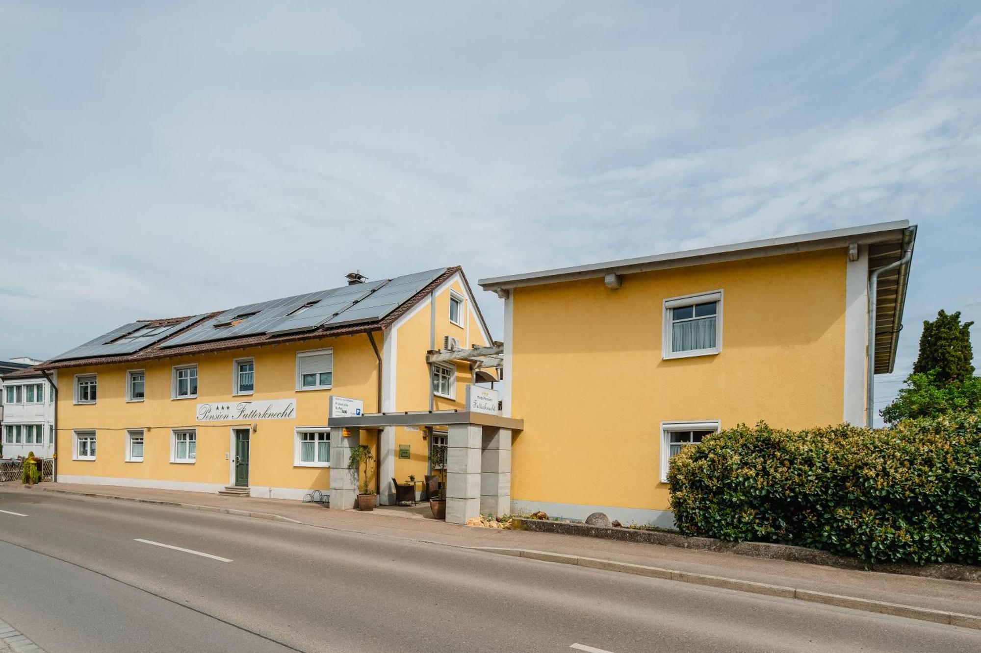 Hotel Pension Futterknecht Burgau Exterior foto